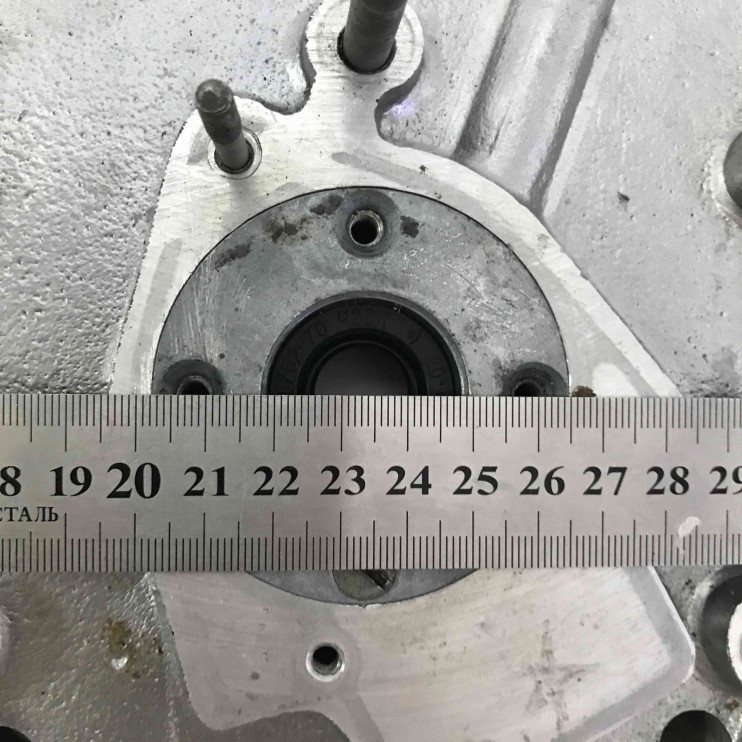 Крышка распредкоробки двигателя М-72 Урал