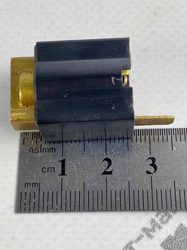 Щеткодержaтель ЭП CARVER RSE2400M