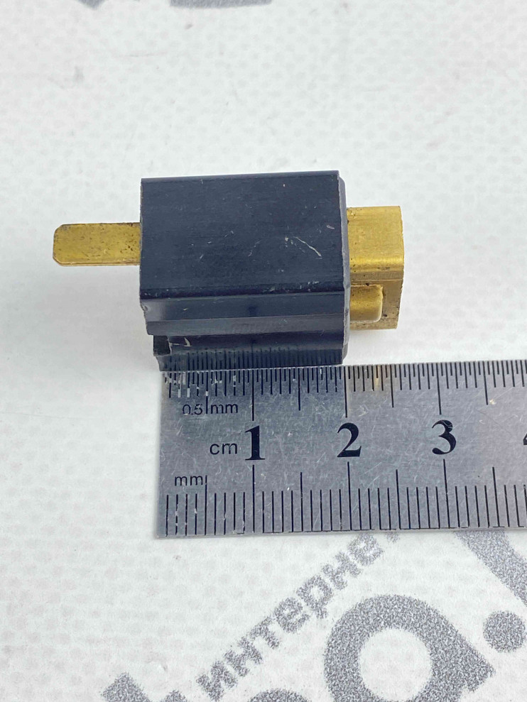 Щеткодержaтель ЭП CARVER RSE2400M