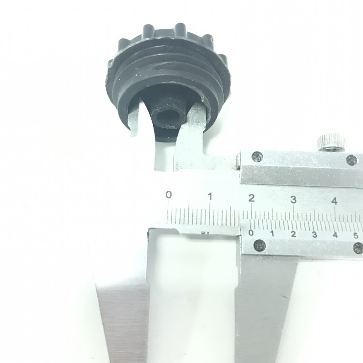 Крышка Бензопила Урал бензобака без цепочки