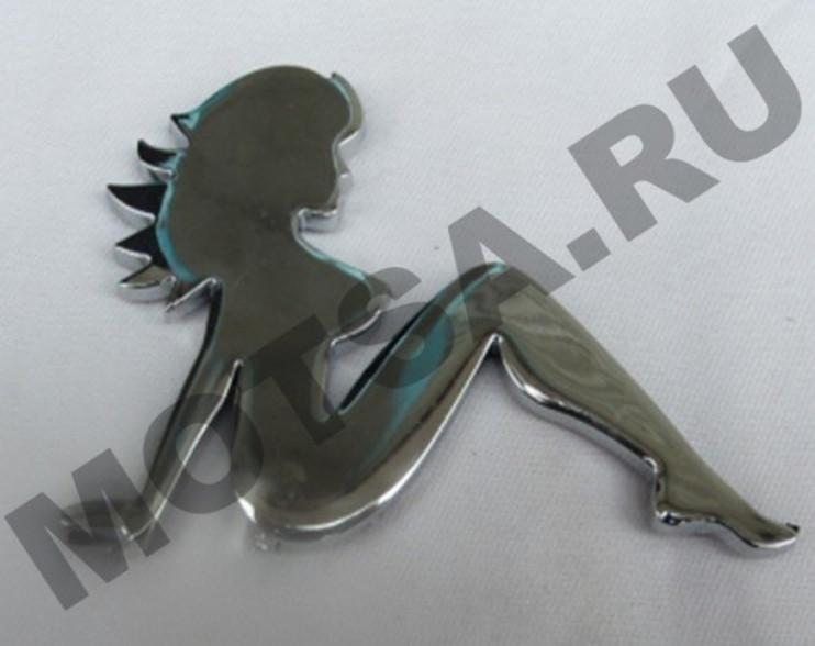 Наклейка объёмная Сидящая девушка 8x10