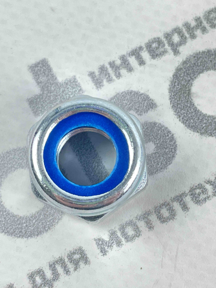 Болт крепления Буран лыжи в сборе 110300137