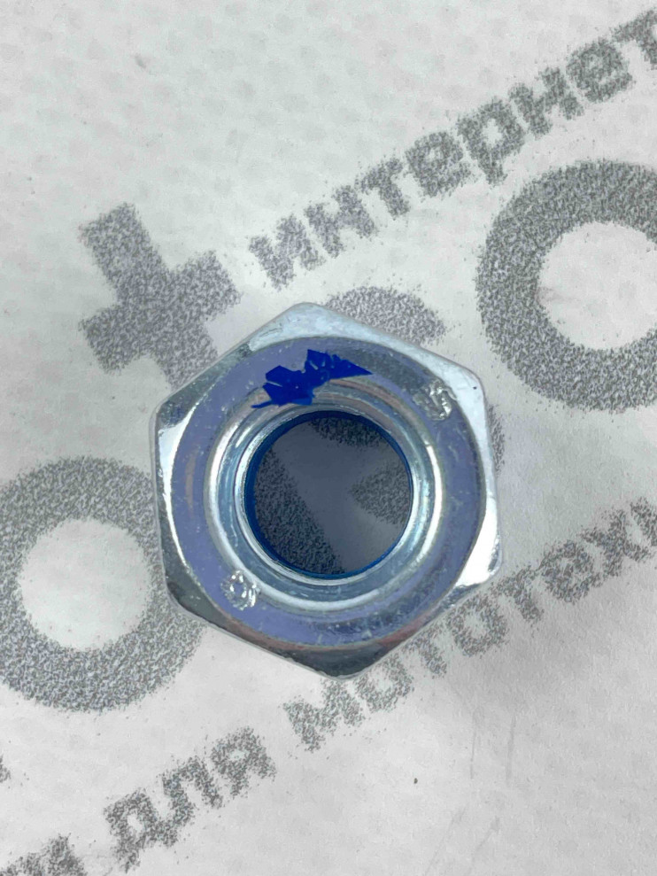 Болт крепления Буран лыжи в сборе 110300137