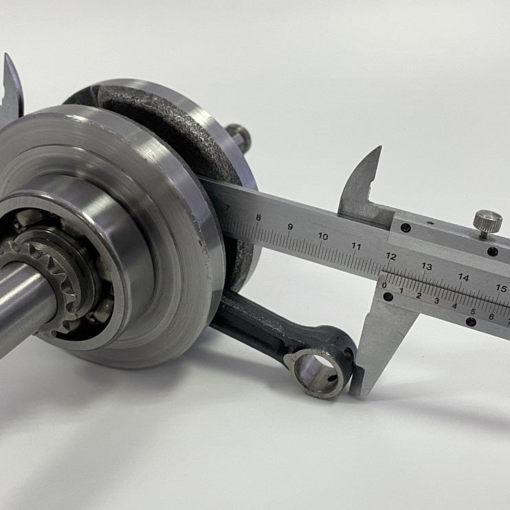 Коленвал Delta,Zodiak,Alpha (50/70 см3) в сборе с подш. и звездой ГРМ (ход поршня 41 мм,d щеки 87 мм)