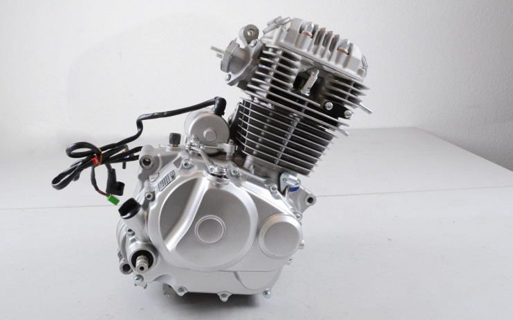 172fmm двигатель фото Двигатель 167FMМ 250cc CBB250 с балансвалом,цепным ГРМ 5 передач по кругу, купит