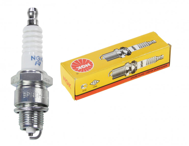 Свеча NGK BPR5HS 6222
