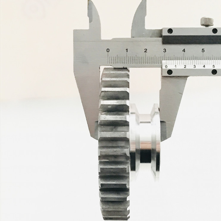 Шестерня заднего хода CHAMPION BC5602,6712,6612H,7712,7612H металлическая