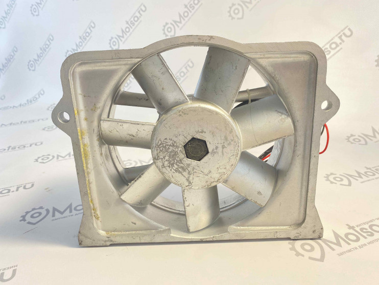 Вентилятор радиатора двигателя R195 с генератором