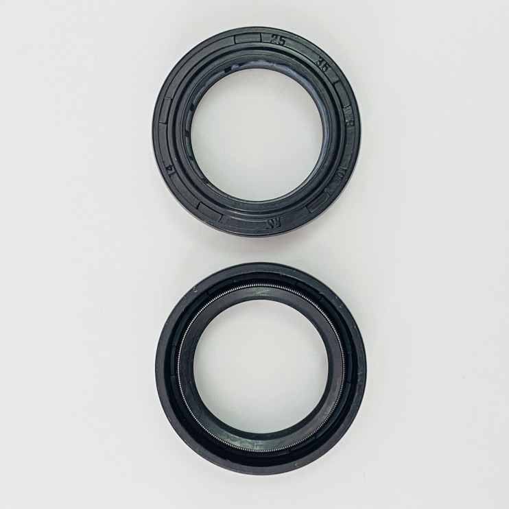 Сальник 25х35х9 передней вилки Delta