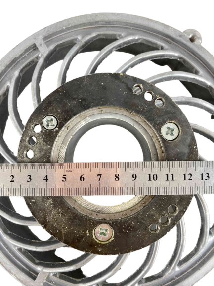 Улитка двигателя Муравей под магнето (с жел. шайбой) (переходник)