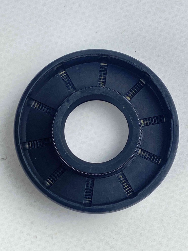 Сaльник мотоцикл Минск коленвaлa 105-10441Б 20х47х10