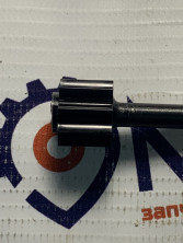 Вал шестерня снегоход Тайга масляного насоса С40800089