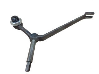 Вилка регулятора оборотов давления масла R180 (рычаг с винтом и гайкой)