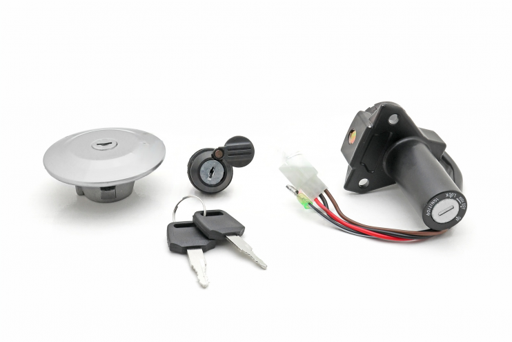 Комплект замков YBR125 2005-2006 г. папа