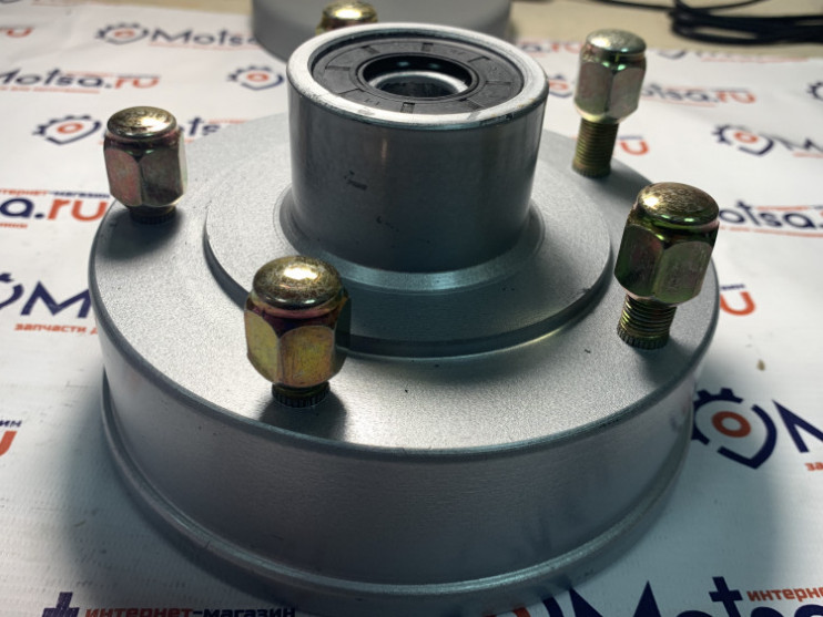 Ступица переднего колеса в сборе трицикл LF200ZH-2 158 мм