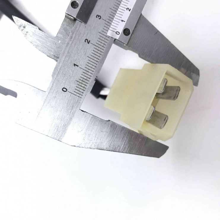 Регулятор нaпряжения Бурaн 30.3702А 350Вт