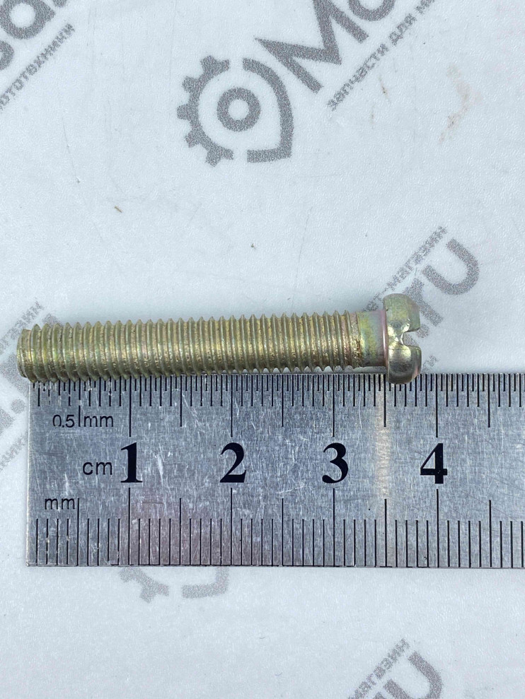 Винт М6х35 крышки картера короткий