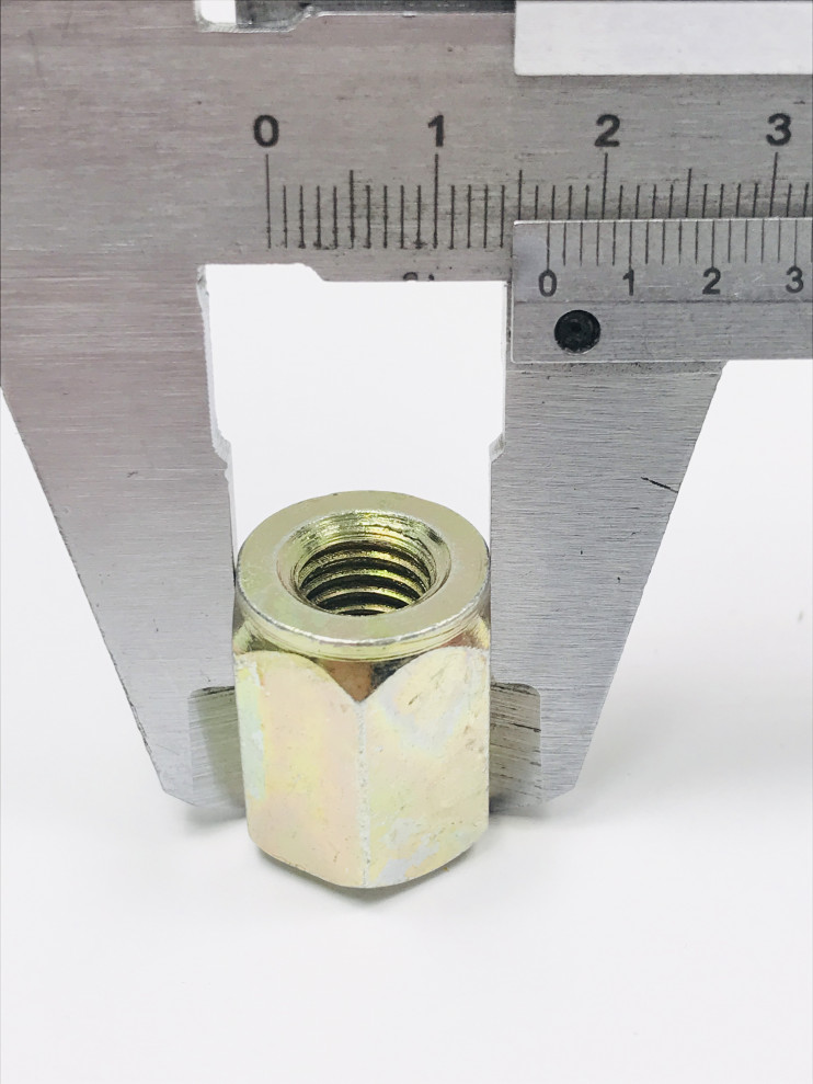 Гайка головки блока цилиндра М10*1.5*20 мм 186F-186FD