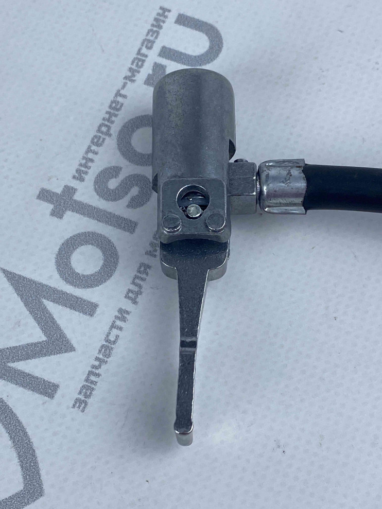 Шланг насоса резиновый с алюминиевым наконечником и клапаном