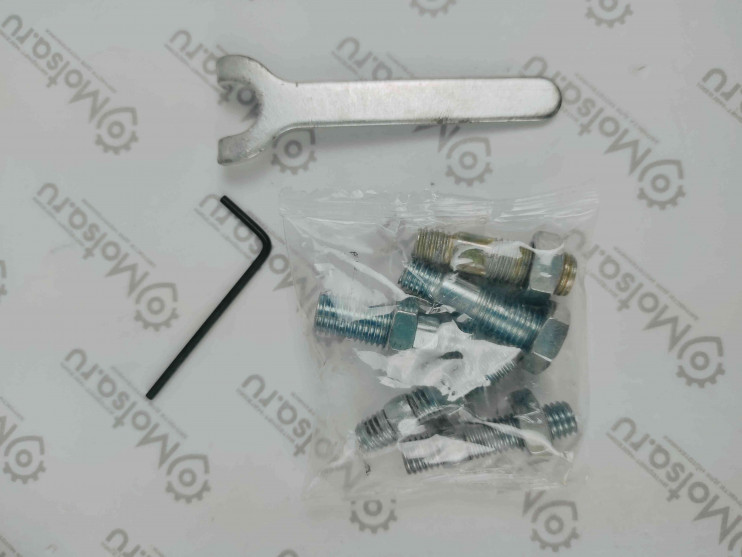 Зеркала 136 эксклюзив трапециедальные с переходниками