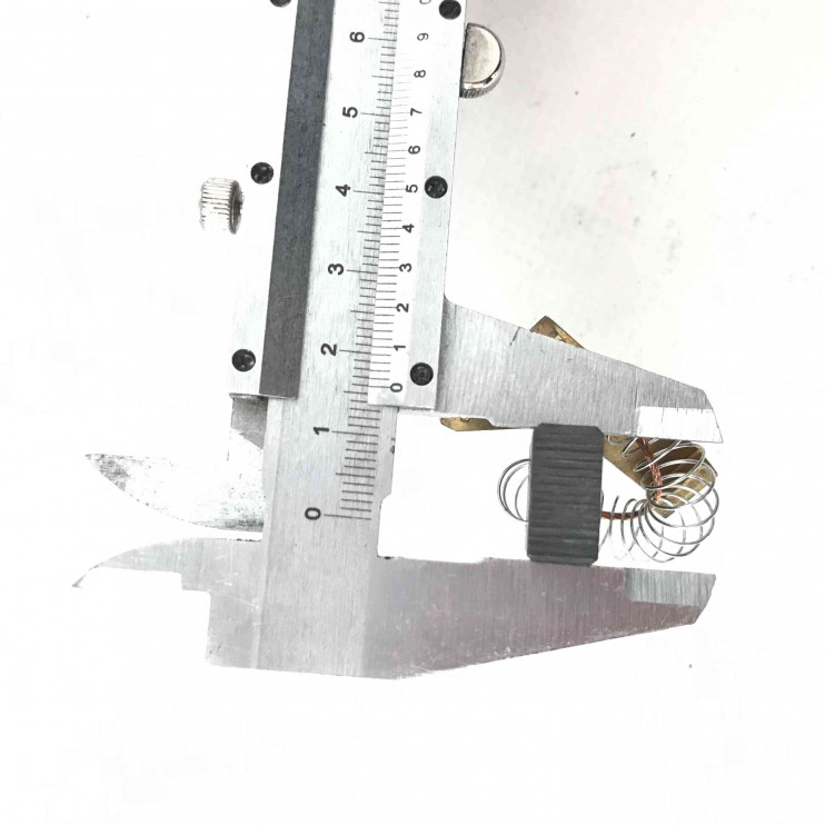 Щетки 414 8х16х25