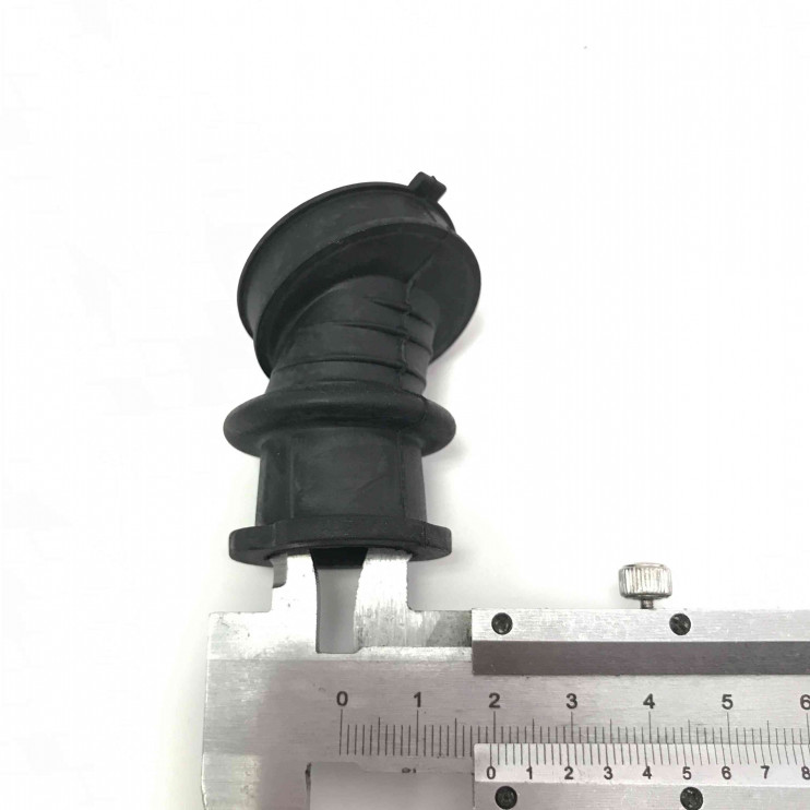 Патрубок карбюратора колено Stihl 440