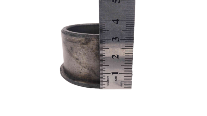 Втулка обойма Урал картера задней передачи центральная под игольчатый подшипник реставр