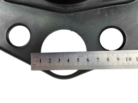 Кожух Урал приборов пластмассовый круглые глазки