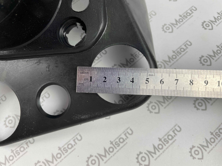 Кожух Урал приборов пластмассовый круглые глазки