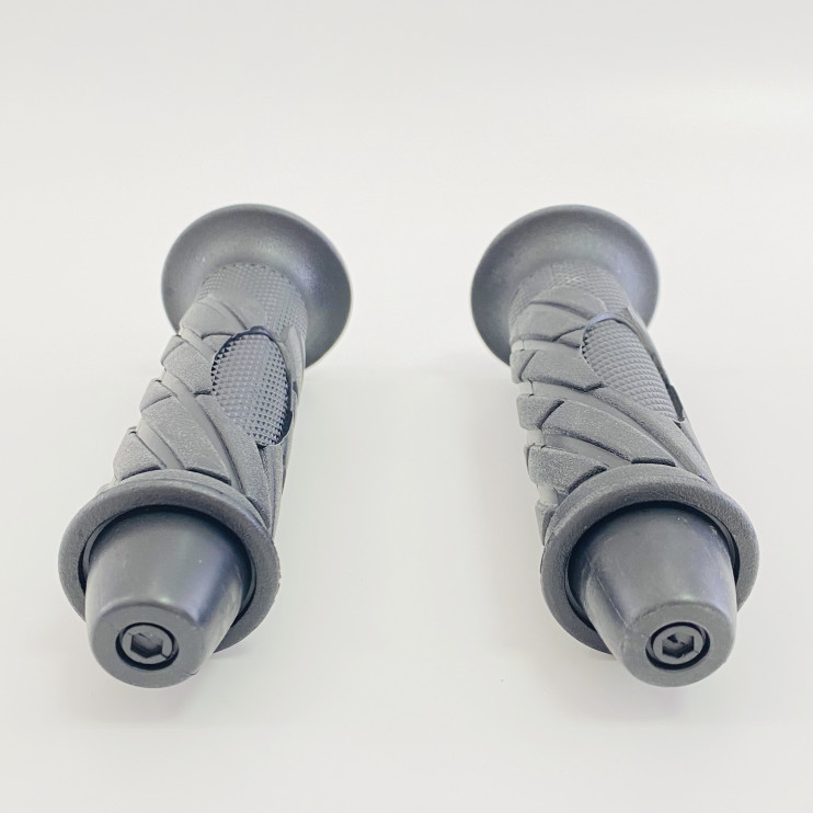 Ручки руля резиновые FT50QT-18 (пара)