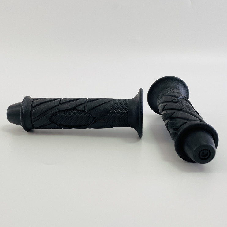 Ручки руля резиновые FT50QT-18 (пара)