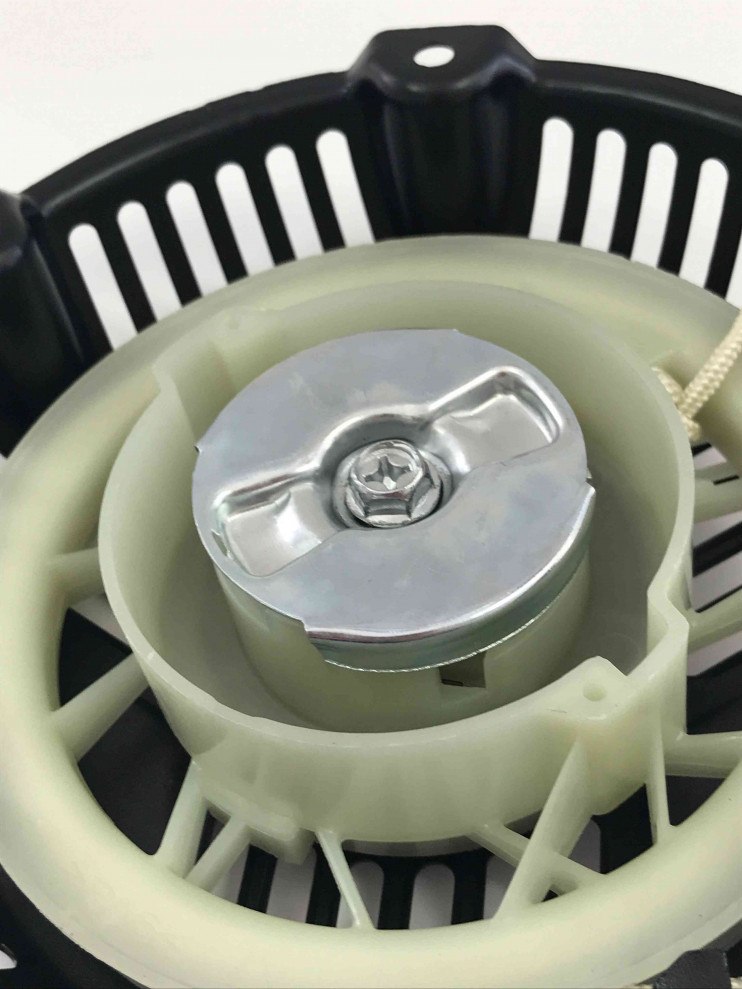 Стартер двигателя Briggs&Stratton 750 series