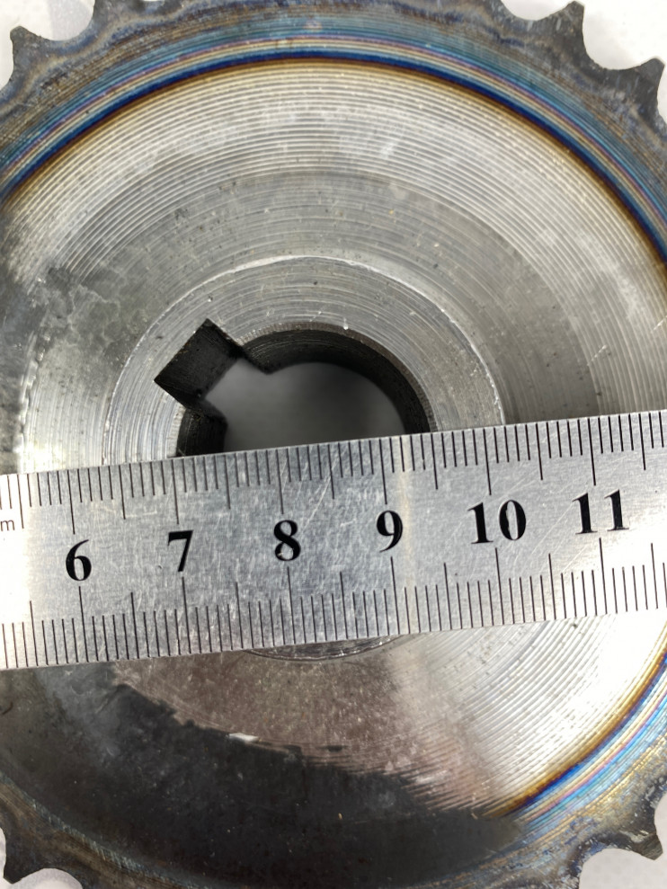 Звезда ведомая большая мотобуксировщик Z33 d25мм шаг 12,7 шпонка 8мм