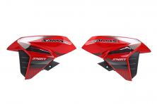 Облицовка бензобака Альфа SA Max состоит из 6-х частей красная