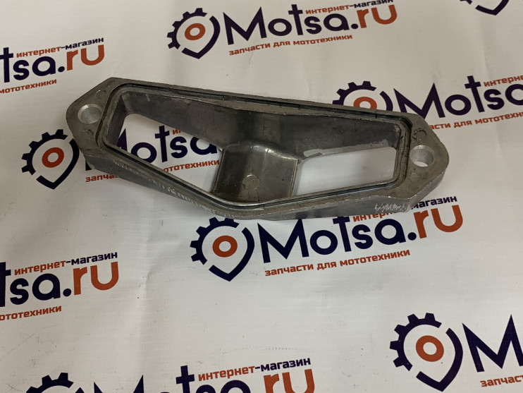 Патрубок карбюратора Буран  две половинки Лодочки