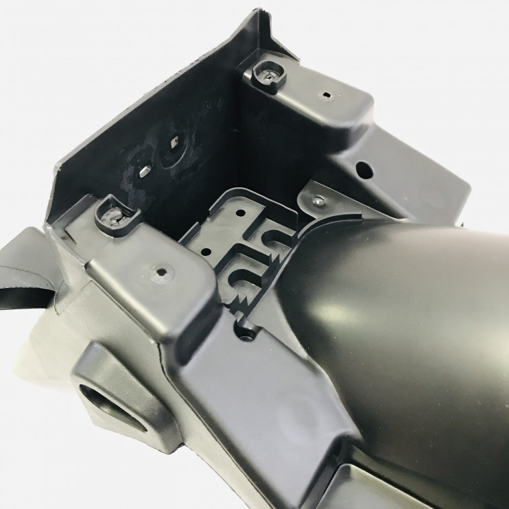 Крыло заднее Yamaha YBR 125 поворотник капелькой