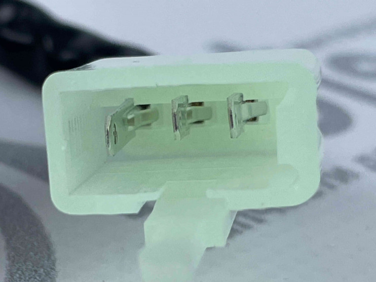 Реле поворотов скутер 3 провода