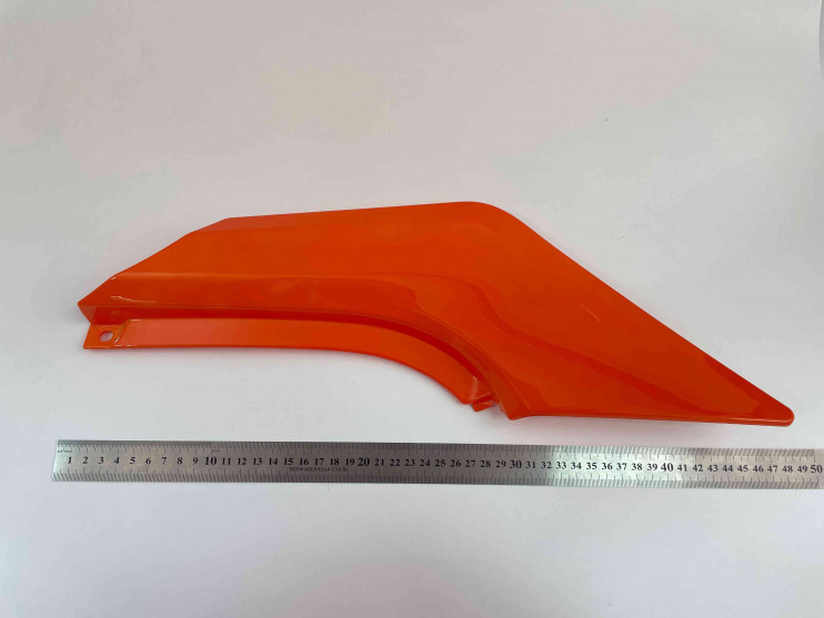 Облицовка боковая Sigma sport центральная левая верхняя оранжевая