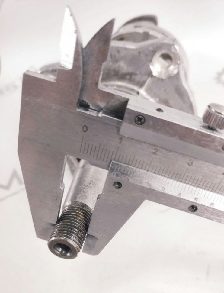 Коленвал Ветерок 8 в сборе с крышкой картера и опорой