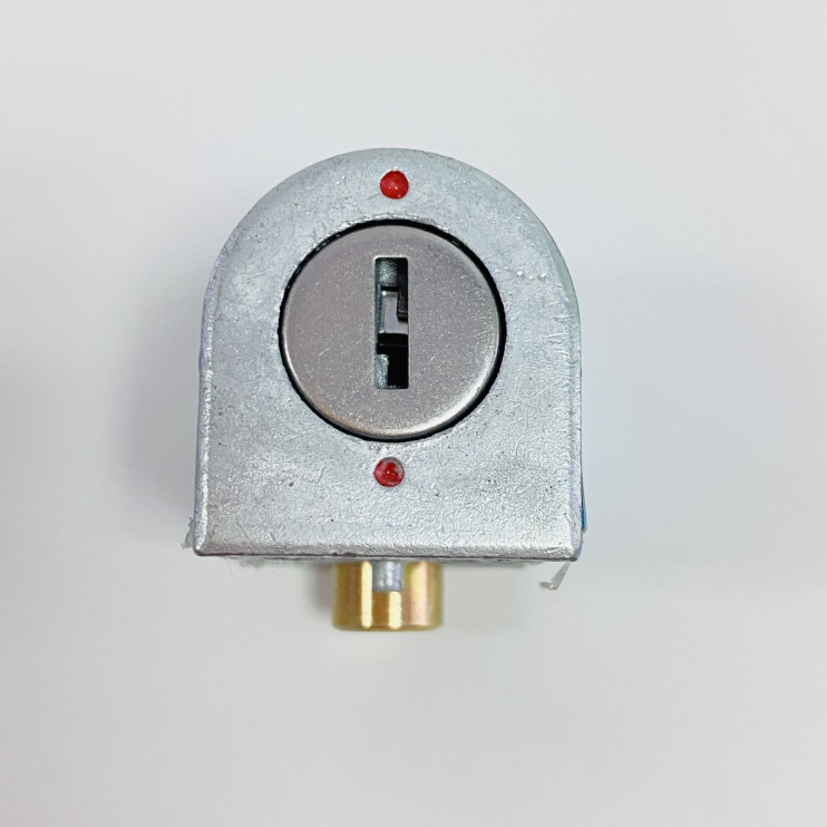 Замки (компл) +крышка бака Delta, Zodiak