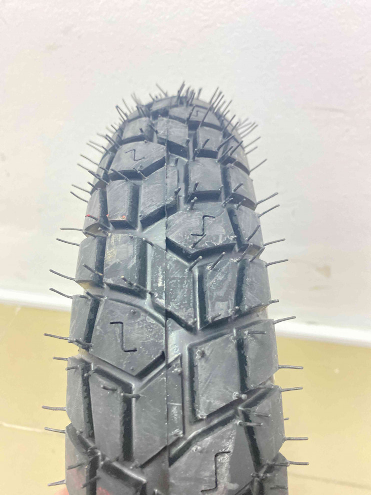 Покрышка 10 3, 50-10 ПетроШина Л-370камерная с камерой