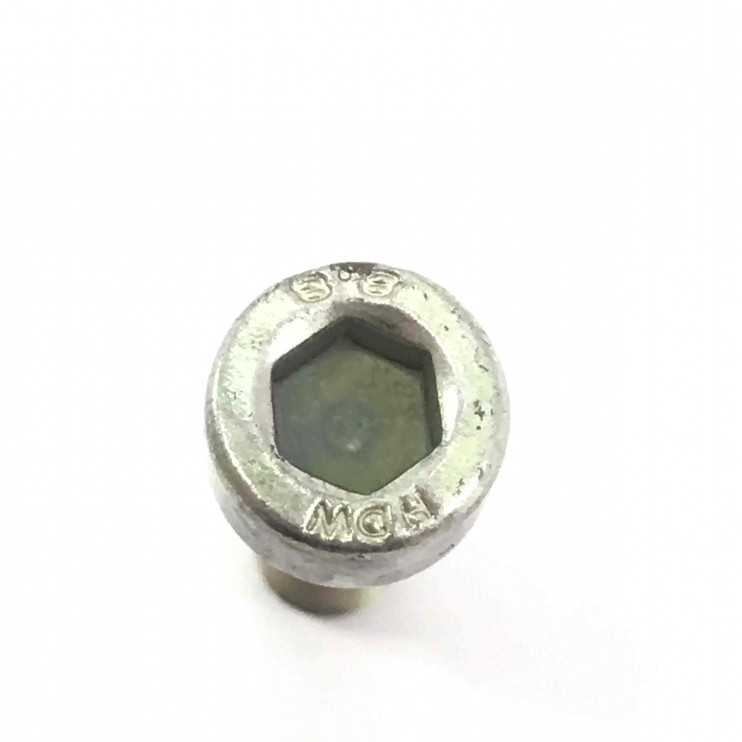 Болт крепления глушителя веломотор NR50-80