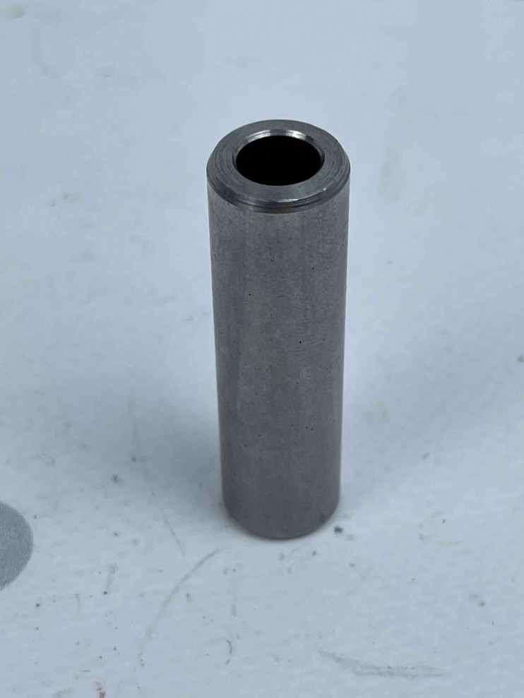 Направляющая клапана головки цилиндра для двигателя R175, R180