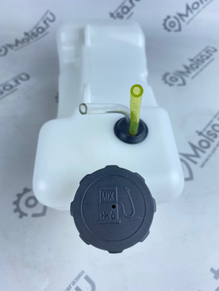 Бензобак мотокосы GBC-052 PRO в сборе крепления с боку