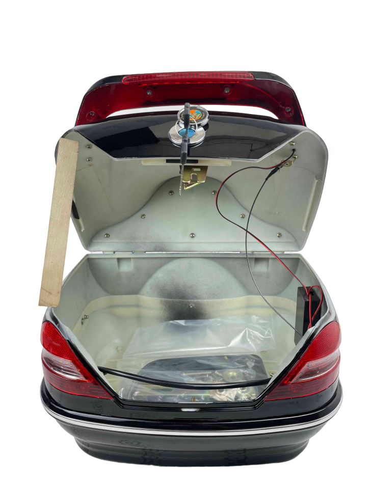 Кофр задний ящик 26л. ZH-807X глянцевый