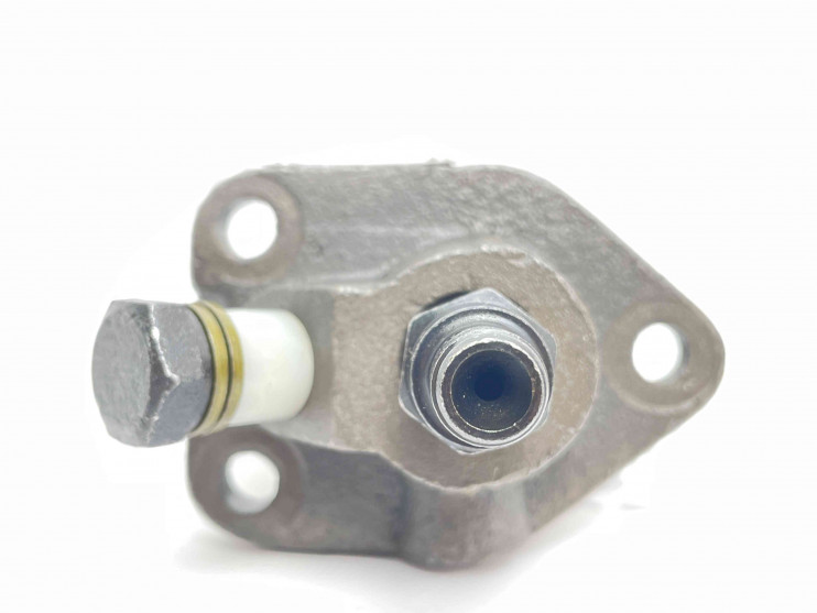 Насос топливный для двигателя R175, R180