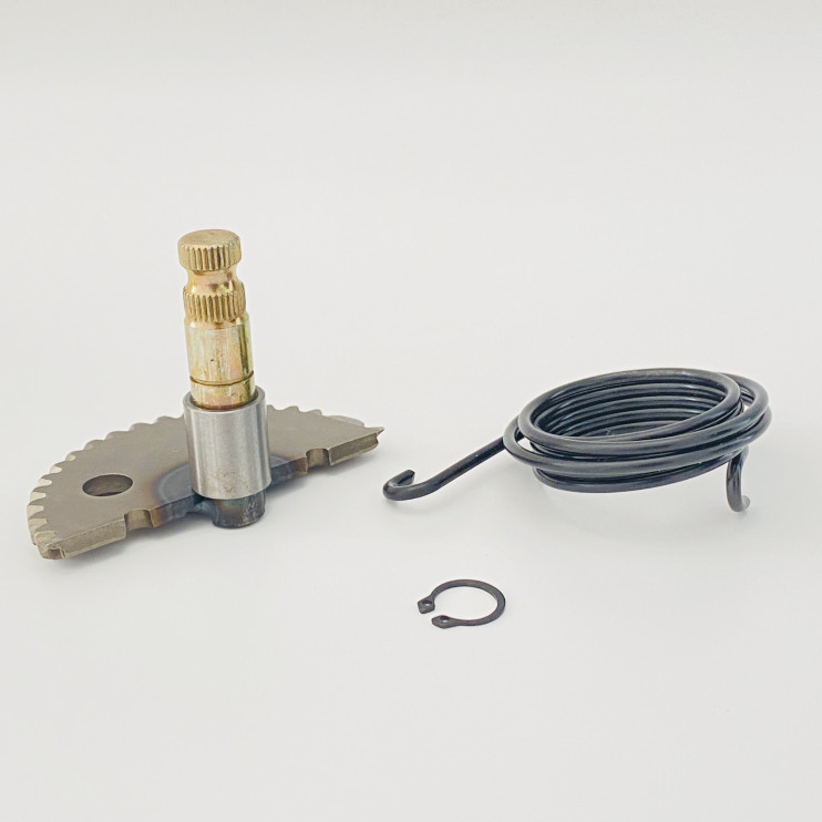 Вал кикстартера скуктер R12 с сектором