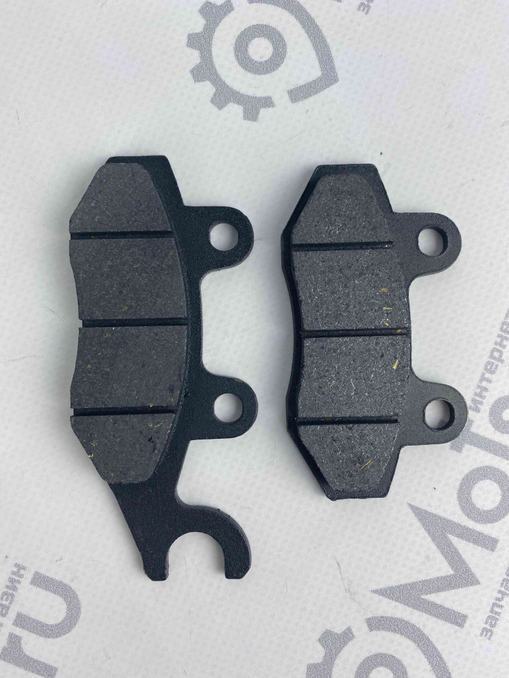 Колодки тормозные диск GY6-125-150 (YY-150) (с правым ухом)