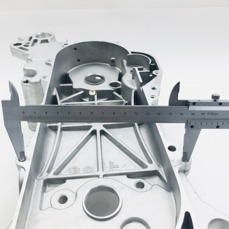 Картер двигателя левый 139QMB R12