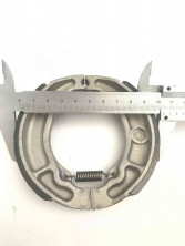 Колодки тормозные барабан скутер Suzuki Address 100